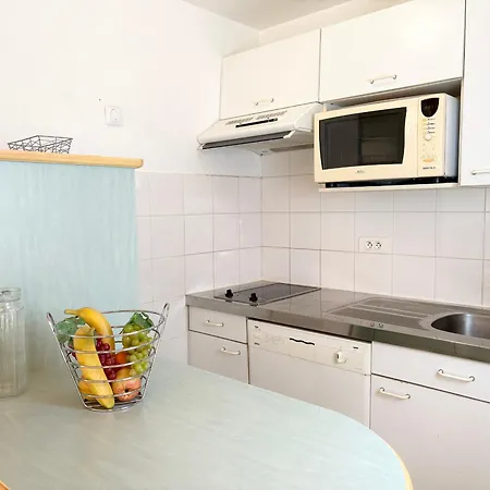 Holiday home Maison De 2 Avec Jardin, Terrasse Ensoleillee Et Parking, Au Calme Et Boisee - Fr-1-323-541 Saint-Jean-de-Monts